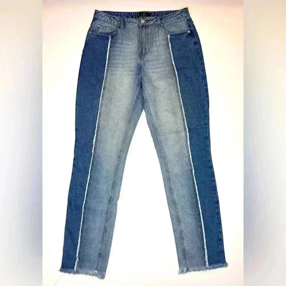 Riot Women’s High Rise Mom Jeans Size- 6 - Picture 7 of 11